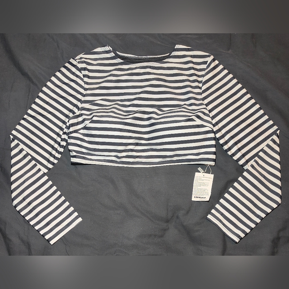 COCOSHIP Navy and White Striped Crop Top